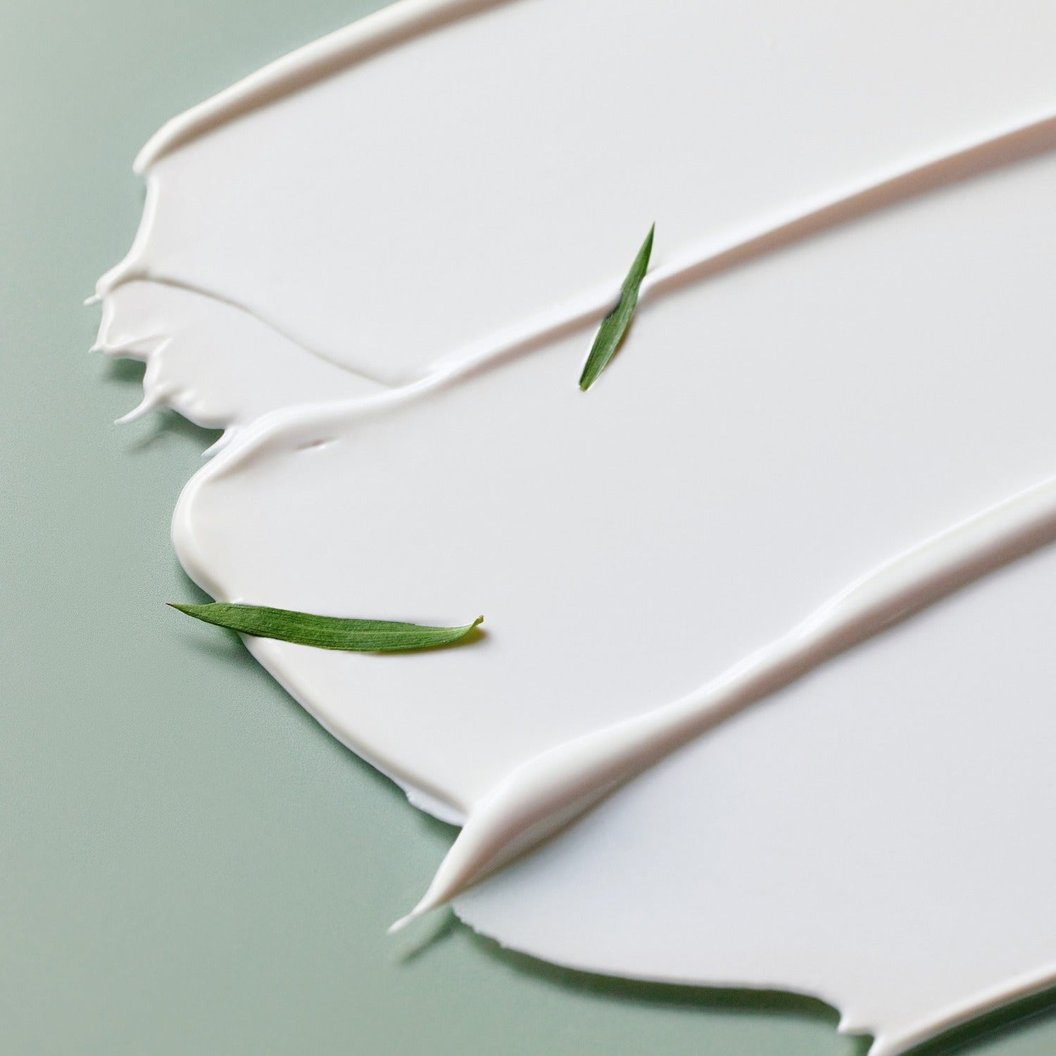 SOME BY MI Truecica Mineral Calming Tone Up Suncream 50ml