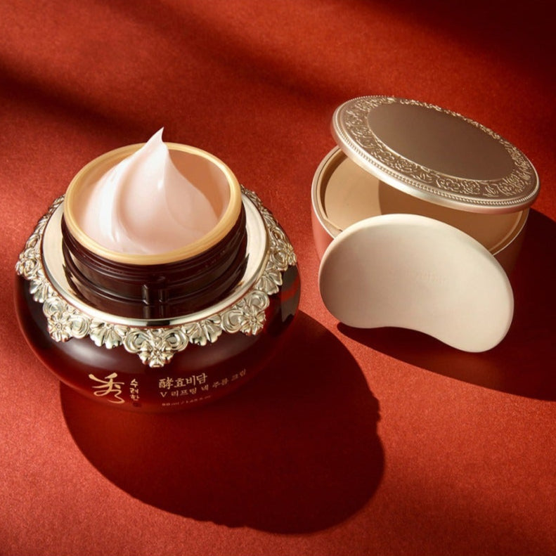 SOORYEHAN Hyobidam Neck Wrinkle Cream 50ml, pot crème anti-rides sur fond rouge, texture onctueuse, marque Sooryehan