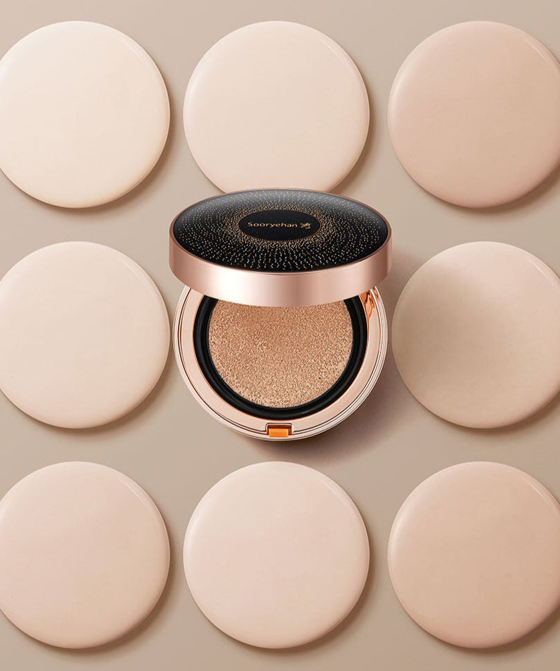 Coussin de maquillage SOORYEHAN Beautiful Black Ginseng Cushion Project 15g avec boîtier élégant, vue de dessus.