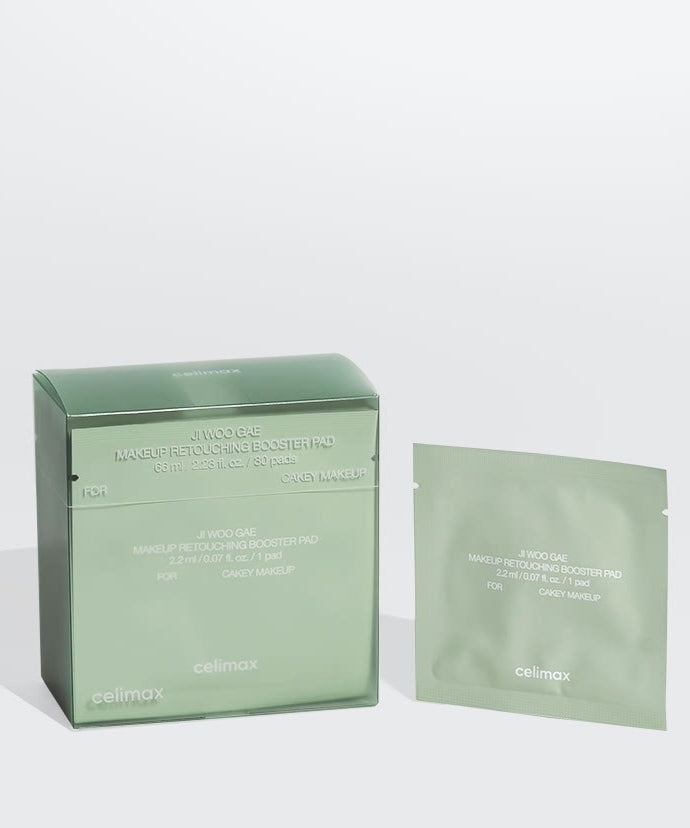 Boîte et sachet de CELIMAX 30 Corrective Makeup Pads sur fond blanc.