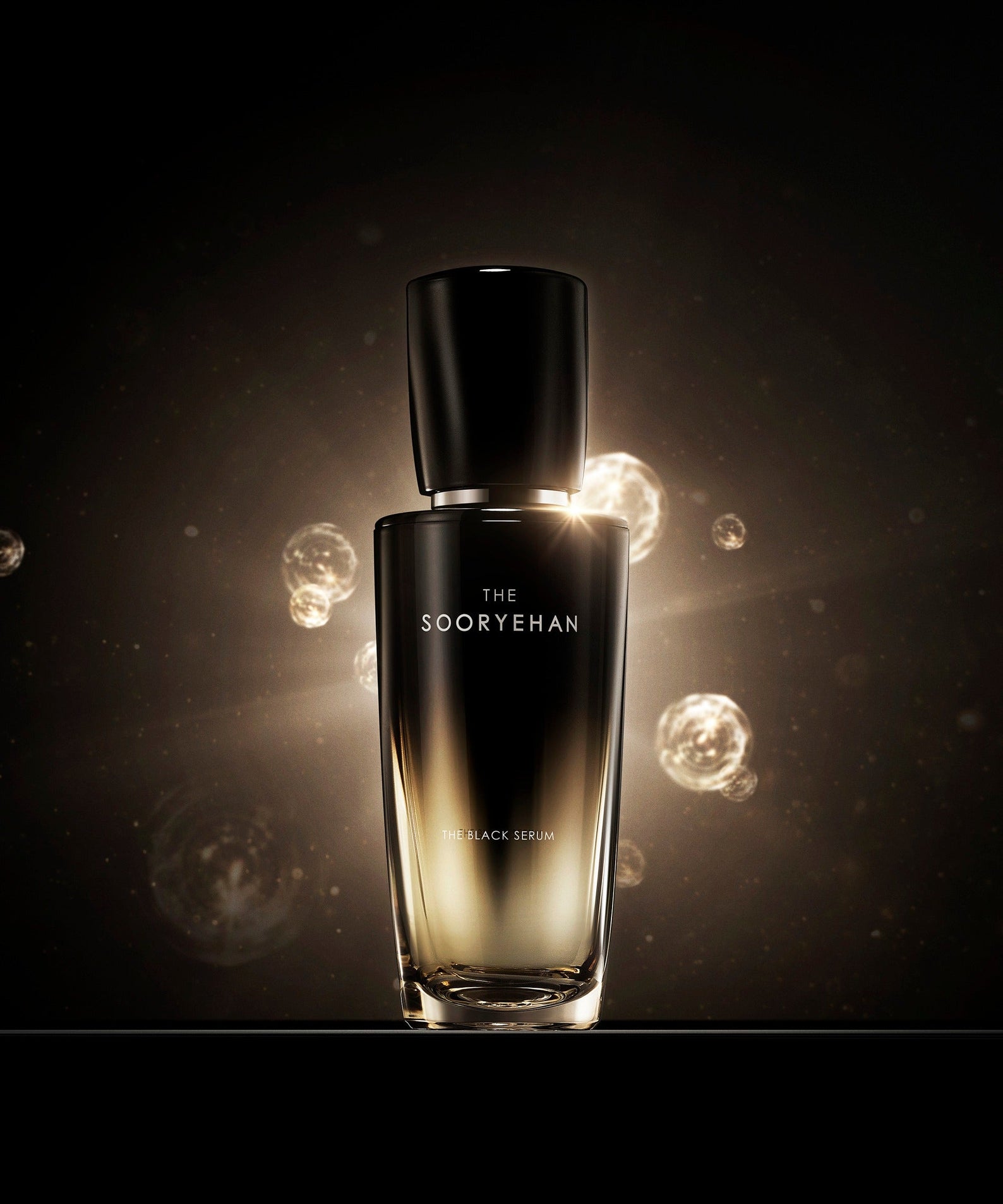 SOORYEHAN The Black Serum 30ml, sérum luxueux sur fond noir, soin de beauté coréen.