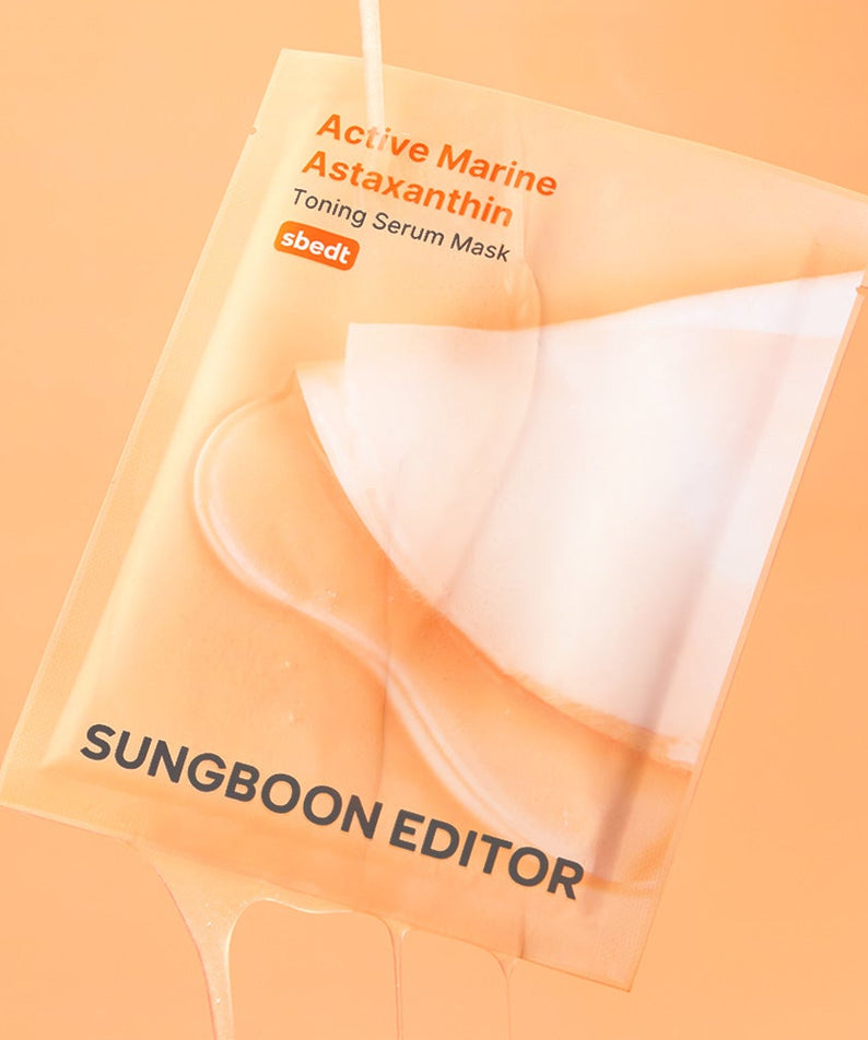 SUN GBOON EDITOR Active Marine Asxatanthin Toning Serum Mask 10 Sheets, masque hydratant sur fond orange en studio
