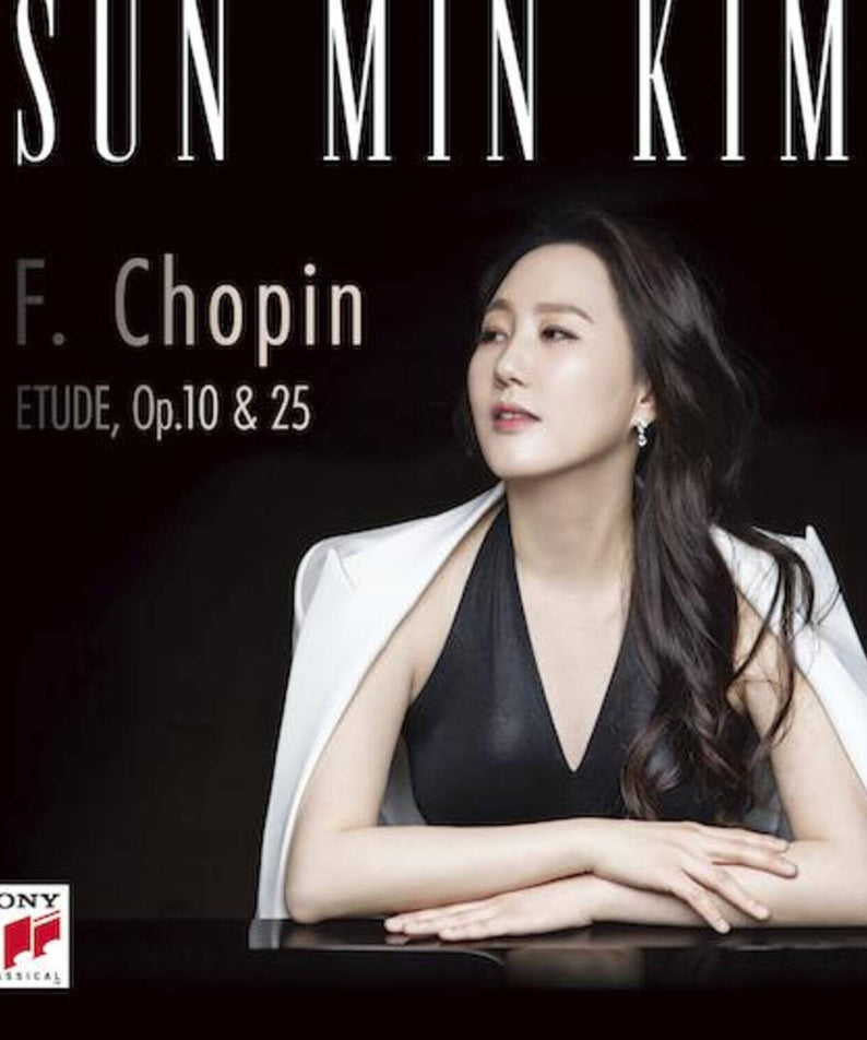 SUNMIN KIM - [F. Chopin Etude, Op.10 & 25] - Album Kpop : portrait de la chanteuse face au piano, visuel Sony Classics