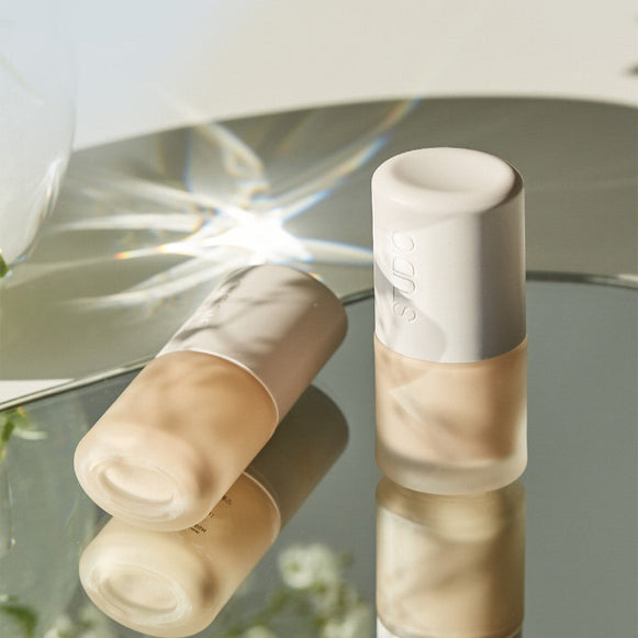 THE SAEM Studio Slim Fit Foundation 10ml disponible sur Ma petite Coree, ton Eshop 100% K-beauty en direct de Seoul