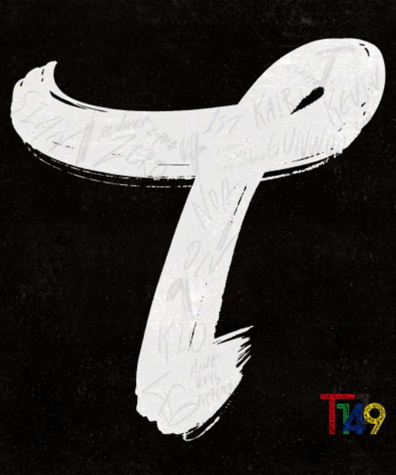 T1419 - [BEFORE SUNRISE Part. 1] - Album Kpop, visuel noir avec symbole blanc T1419, ambiance avant l’aube.