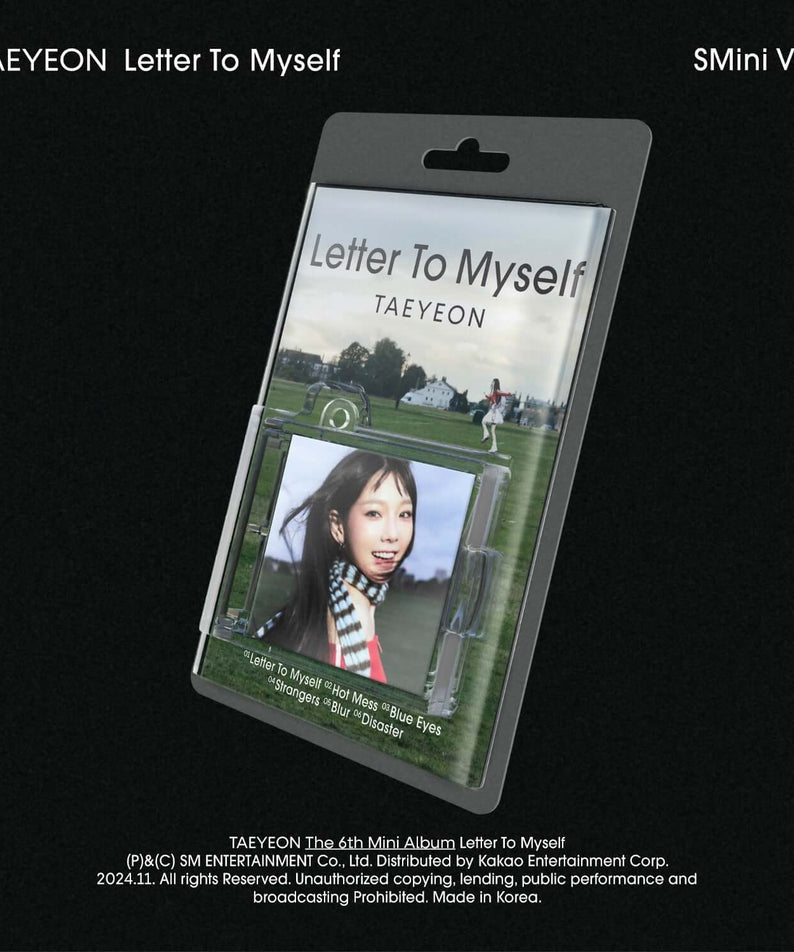 TAEYEON - 6th Album [Letter To Myself] (SMini Ver.) (Smart Album) - Album Kpop : pochette TAEYEON sur packaging noir