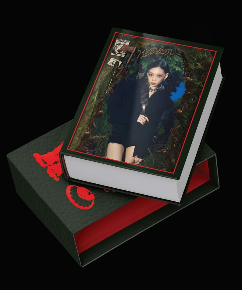 TAEYEON - [Heaven] (Mini Recipe Book Ver.) (Smart Album) - Album Kpop : couverture TAEYEON sur boîte, décor sombre rouge et vert.