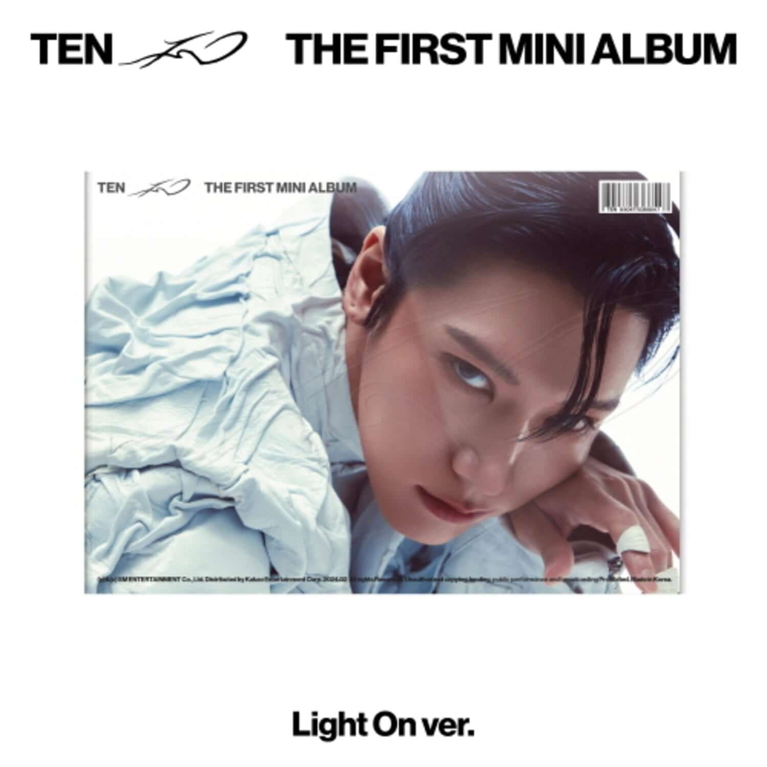 TEN - 1st Album [TEN] (Light On Ver.) - Album Kpop : pochette, visuel TEN, portrait et texte “Light On ver.”