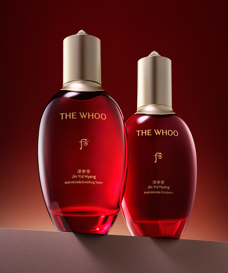 Bouteille de THE WHOO Jin Yul Hyang Anti-Wrinkle Emulsion 110ml sur fond rouge élégant.
