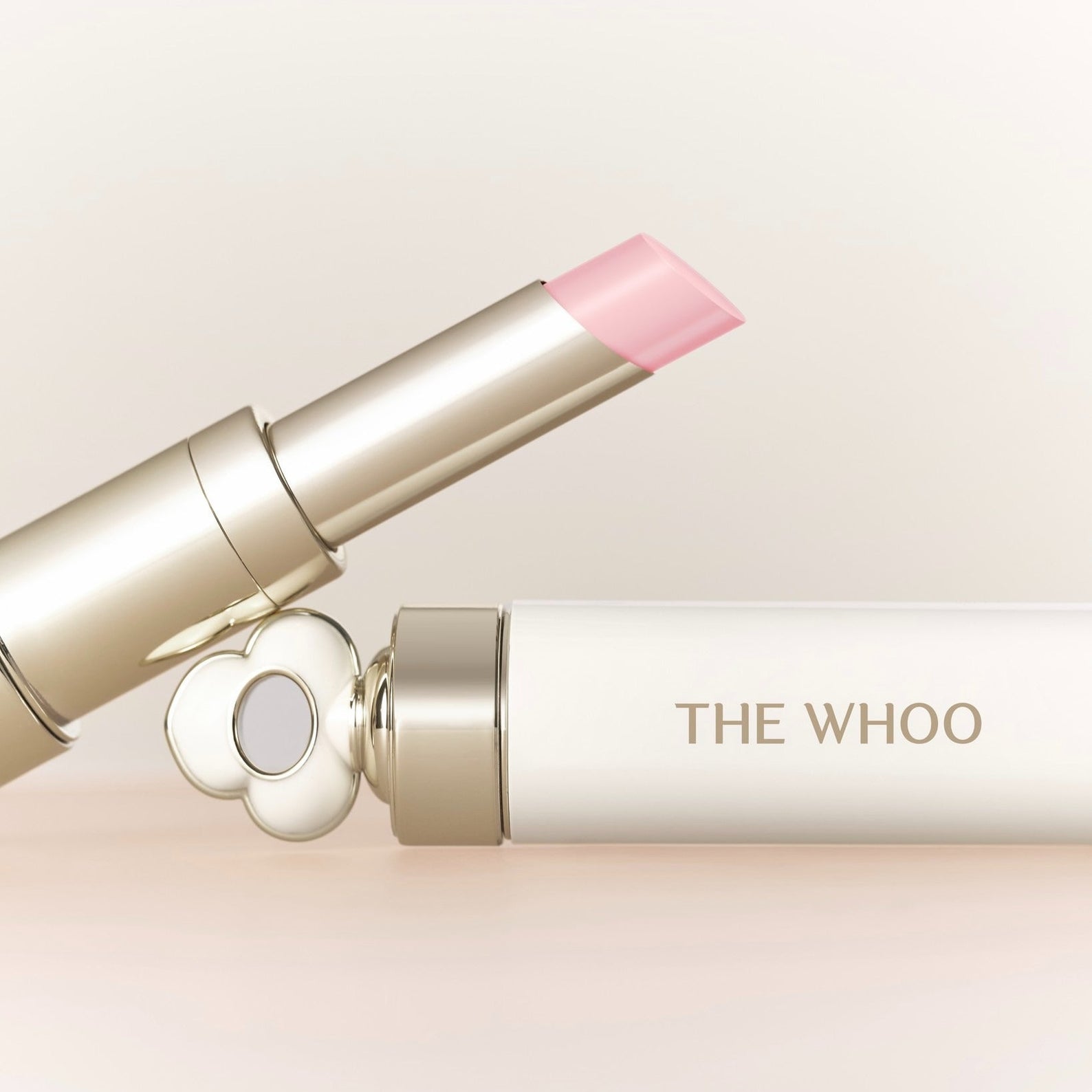 THE WHOO Essentail Lip Glow Balm