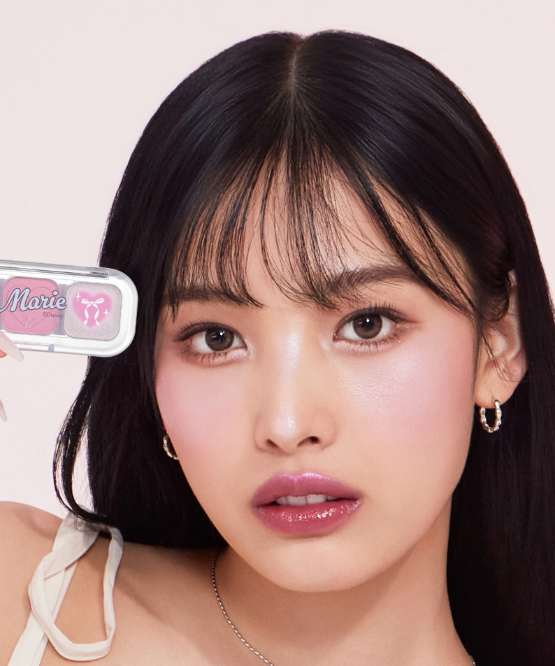 TONY MOLY Eyetone Eyeshadow Palette, maquillage yeux de la marque TONY MOLY sur photo beauté en gros plan