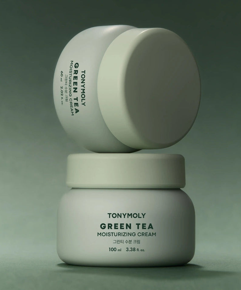 TONY MOLY Green Tea Moisture Cream 60ml, crème hydratante Tonymoly en pot vert, fond vert minimaliste.