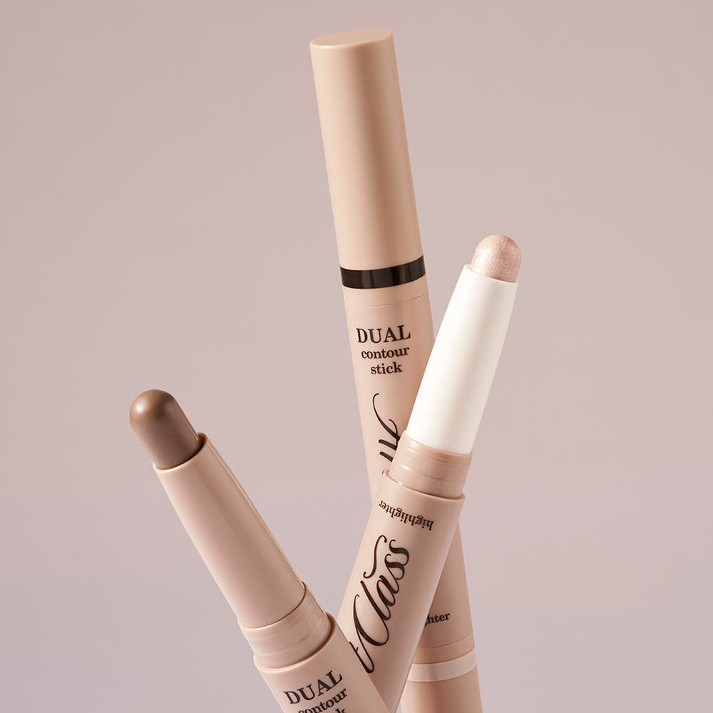 TOO COOL FOR SCHOOL Art Class By Rodin Dual Contour Stick 1.1g, bâtons maquillage côte à côte sur fond rose pastel