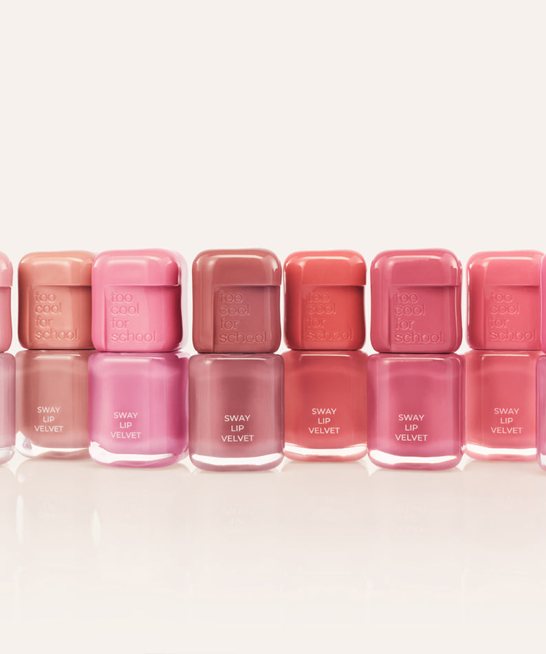 TOO COOL FOR SCHOOL Sway Lip Velvet : étui de baumes à lèvres roses/rouges sur fond clair, vue packshot produit