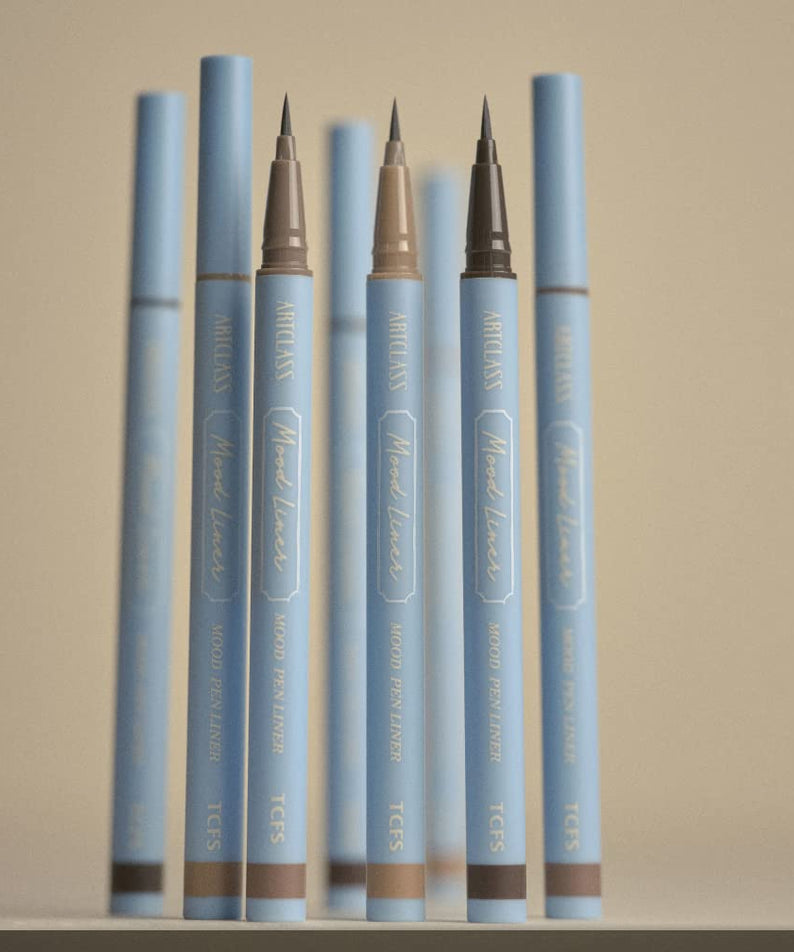 Sélection de stylos liners TOO COOL FOR SCHOOL mood pen liner en divers coloris.