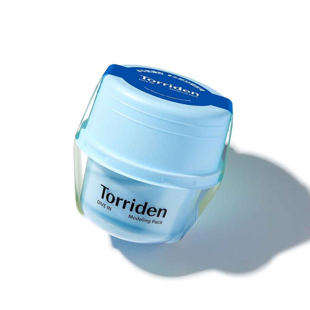 TORRIDEN Dive In Low Molecular Hyaluronic Acid Modeling Pack, pot bleu Torriden sur fond blanc, lumière studio