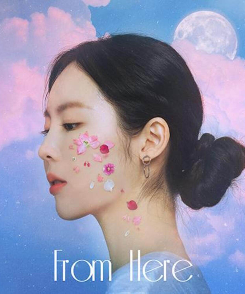 TO.S - From Here (EP) - Album Kpop : visuel de chanteuse coréenne sur ciel pastel, fleurs et lune, couverture EP