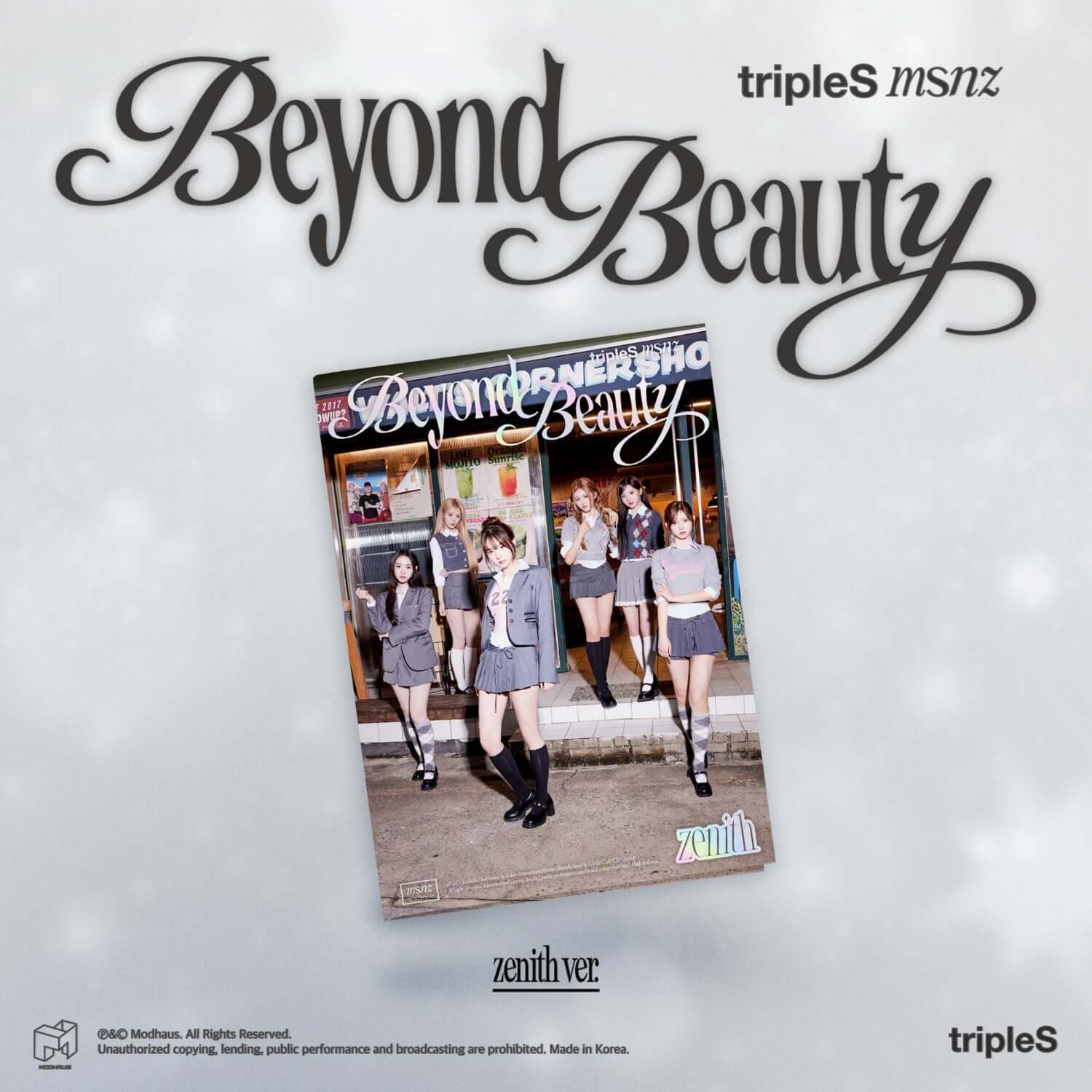 TRIPLES - [msnz <Beyond Beauty>] (zenith ver.) - Album Kpop, pochette Beyond Beauty sur fond clair, style photo de groupe
