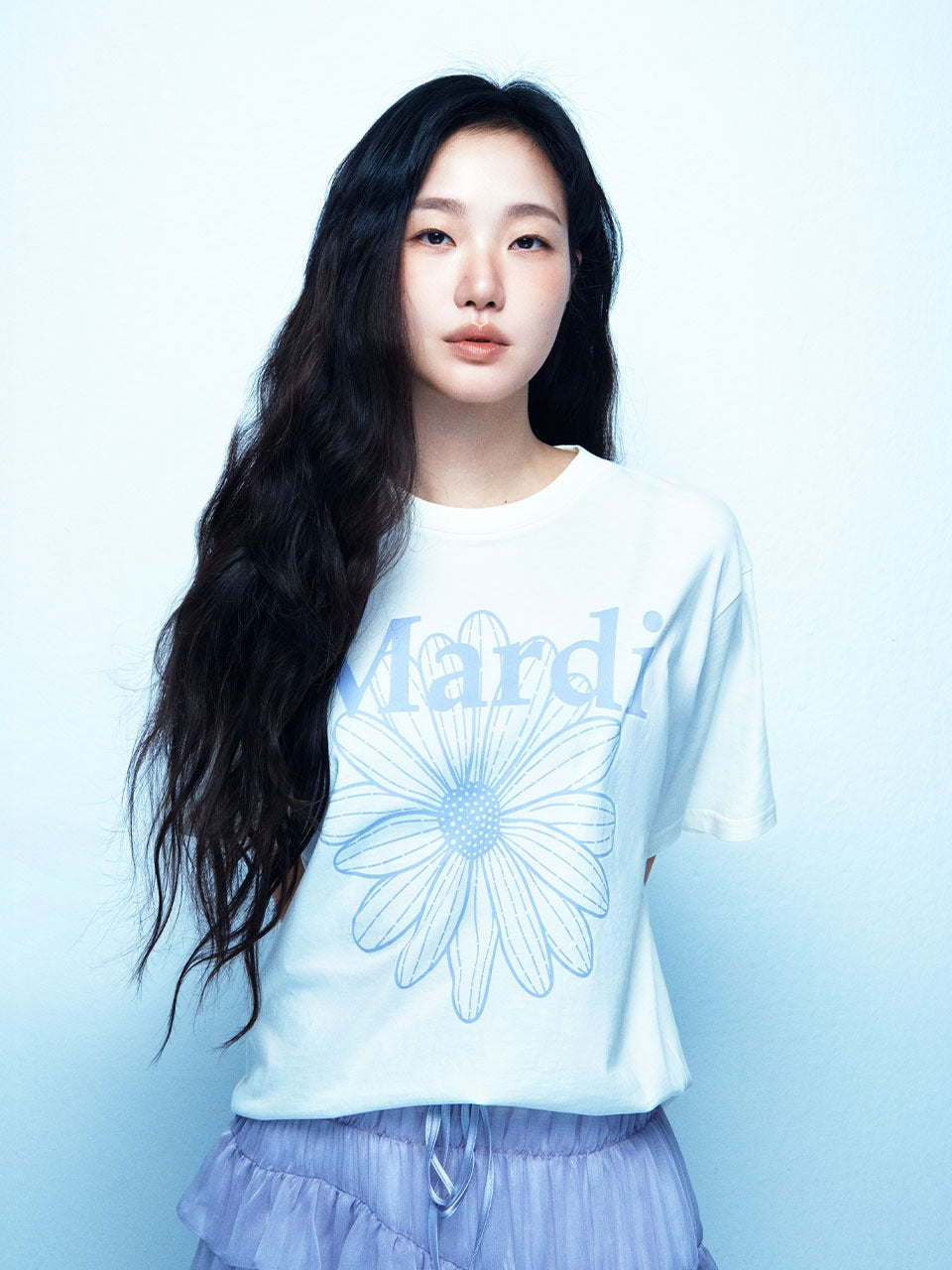 TSHIRT FLOWERMARDI_CREAM LIGHTPURPLE, T-shirt Mardi Mercredi officiel sur fond clair : style coréen chic décontracté.