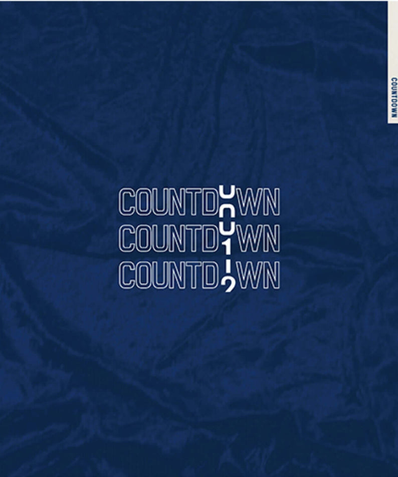 TST - 4th Album [COUNTDOWN] - Album Kpop : pochette bleue COUNTDOWN, design futuriste, pour fans TST.
