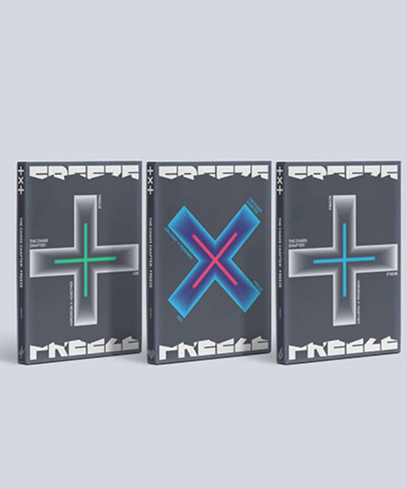 TXT - [ : FREEZE] (3) - Album Kpop : jaquettes bleu et gris sur fond clair, trio de versions, ambiance pop K‑drama.