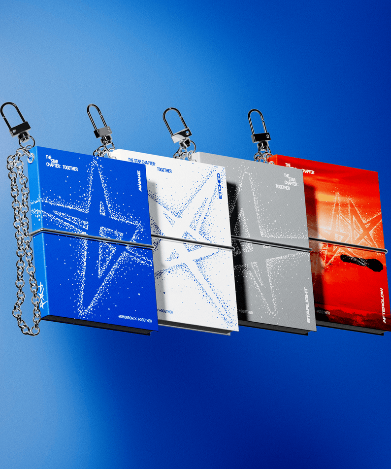 TXT - [ : TOGETHER] (Mini Book Keyring Ver.) (Random 1 of 4) - Album Kpop : mini livres porte-clés, fond bleu/rouge, marque TXT
