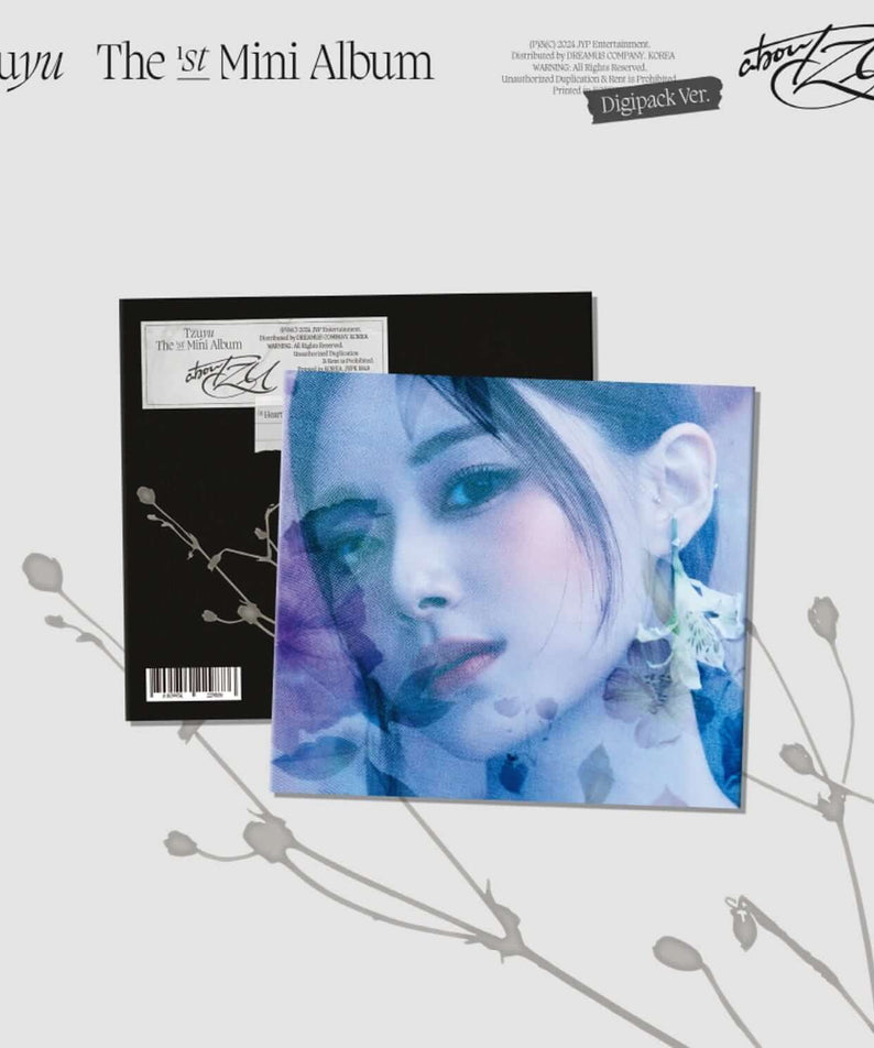 TZUYU - 1st Album [abouTZU] (Digipack ver.) - Album Kpop, photo du digipack et livret sur fond clair, marque TZUYU
