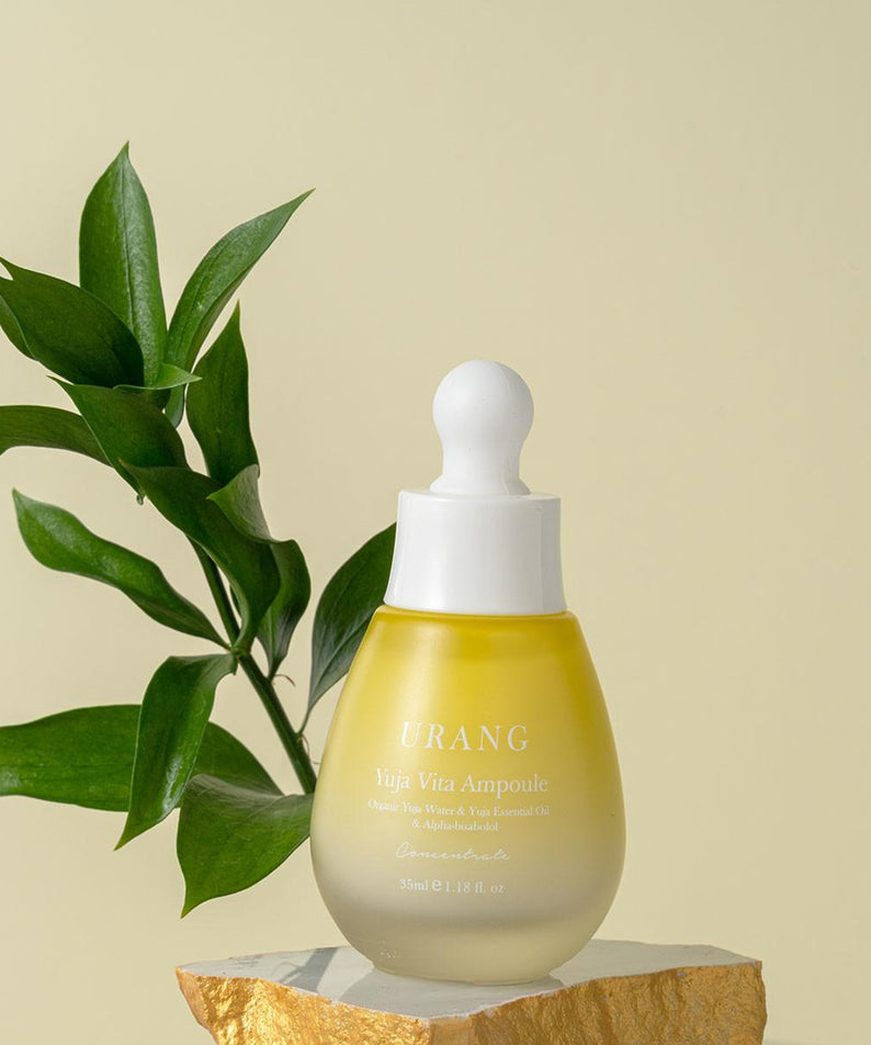 URANG Yuja Vita Ampoule avec feuille verte décorative, soin visage
