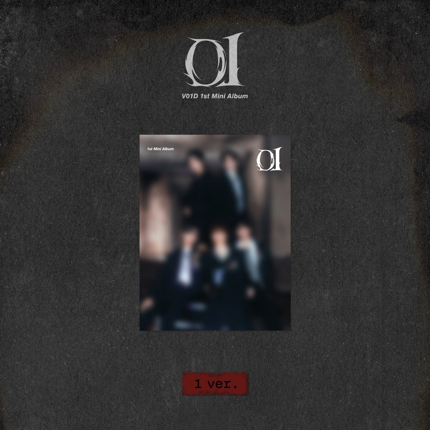 V01D - 1st Mini Album [01] (1 ver.) (EVER ver.) - Album Kpop, pochette sur fond sombre, visuel concertesques, marque V01D