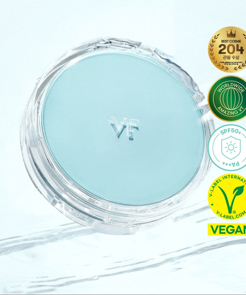 Décris l'image en français en mentionnant le produit, la marque et le contexte visuel. VT COSMETICS PDRN Essennce Glow Sun Pact 10g