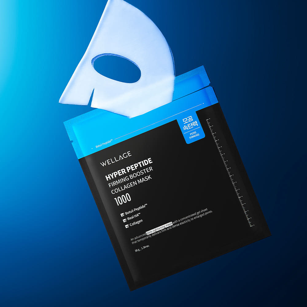 Décris l'image en français : WELLAGE Hyper Peptide Firming Booster Collagen Mask 38g x 5 sheets sur fond bleu.