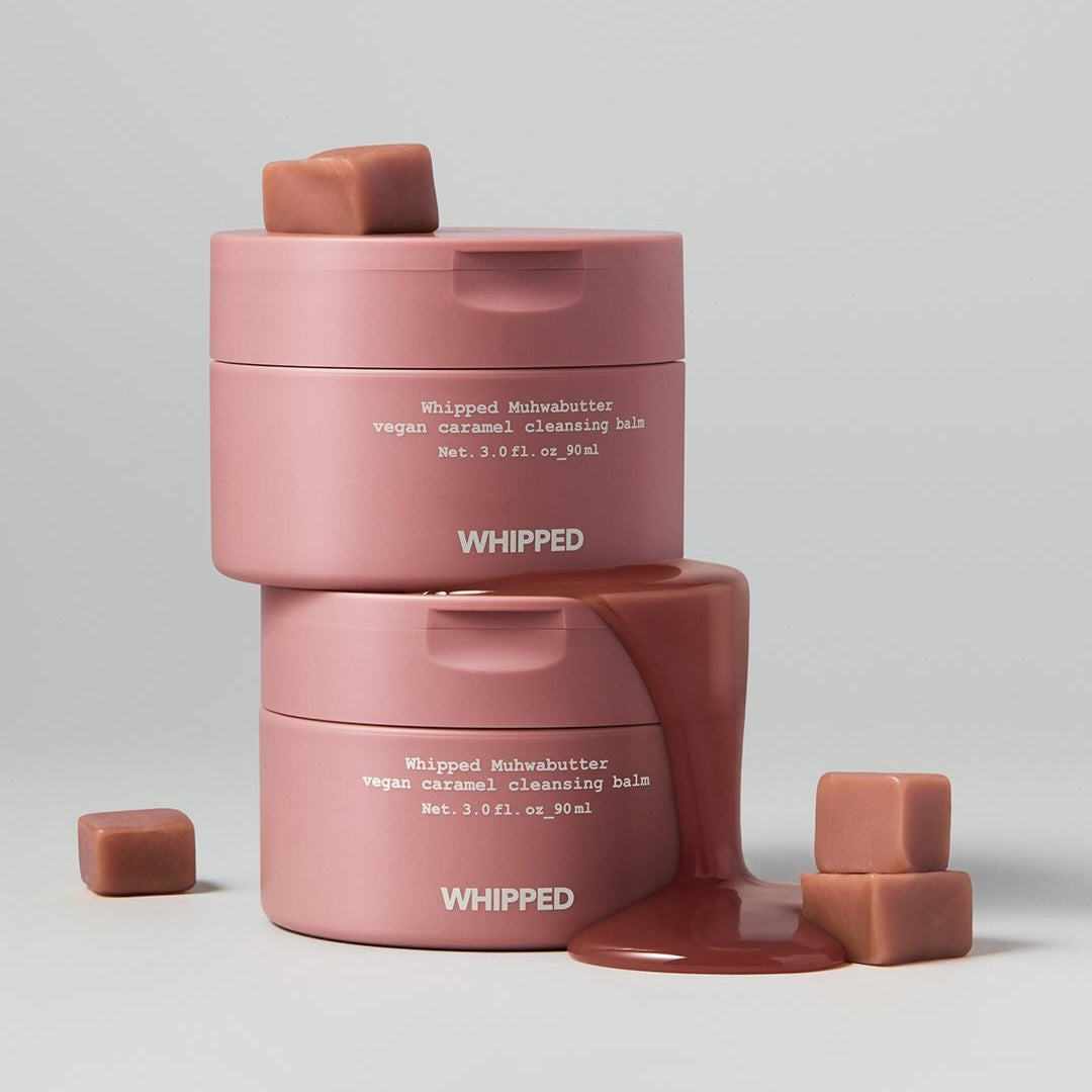 WHIPPED Fig Butter Vegan Caramel Cleansing Balm 90ml : pot cosmétique vegan caramel, figue, sur fond clair.