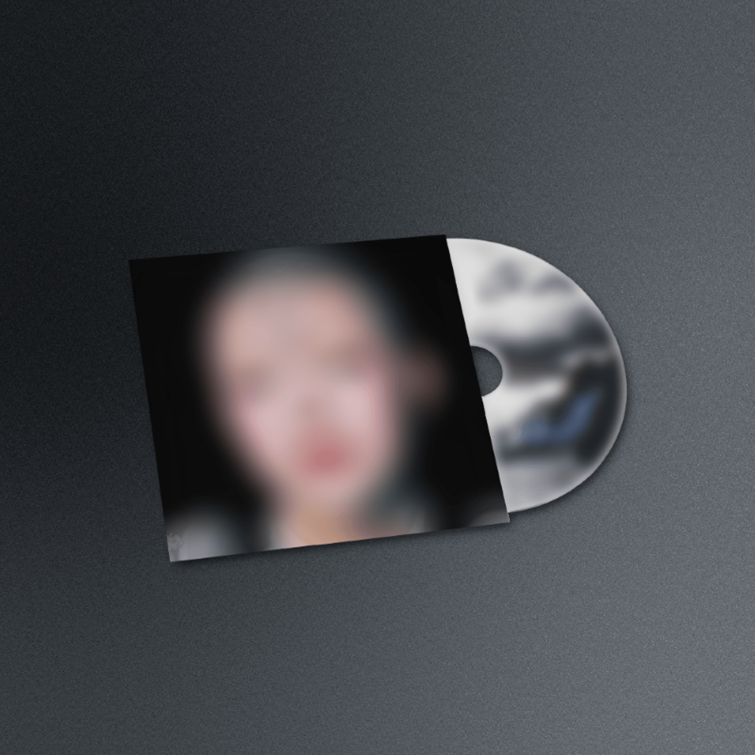 XG - 2nd Mini Album [AWE] (Solo ver. COCONA) - Album Kpop, pochette solo XG sur fond gris