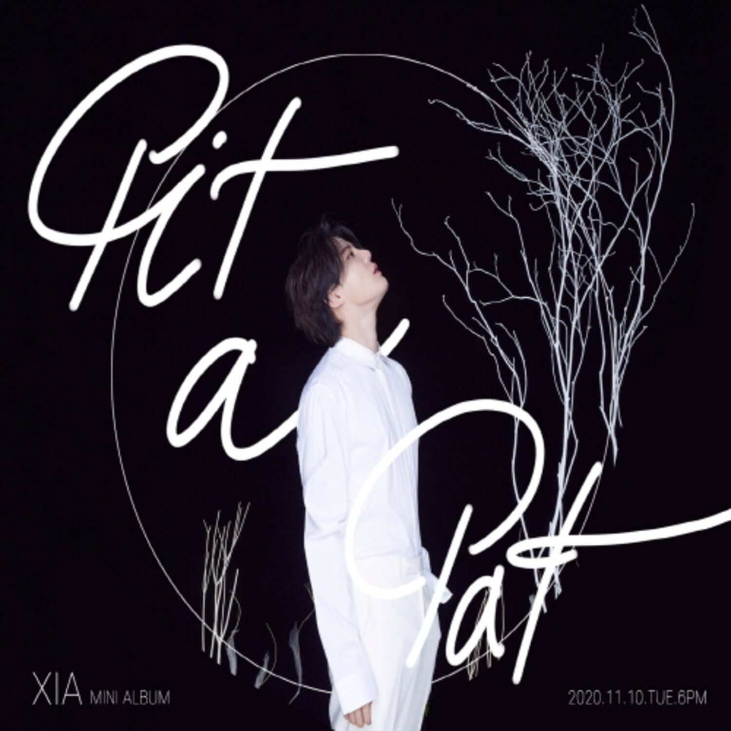 XIA - 2nd Album [Pit A Pat] - Album Kpop : couverture avec “Pit a Pat”, XIA en tenue blanche sur fond sombre