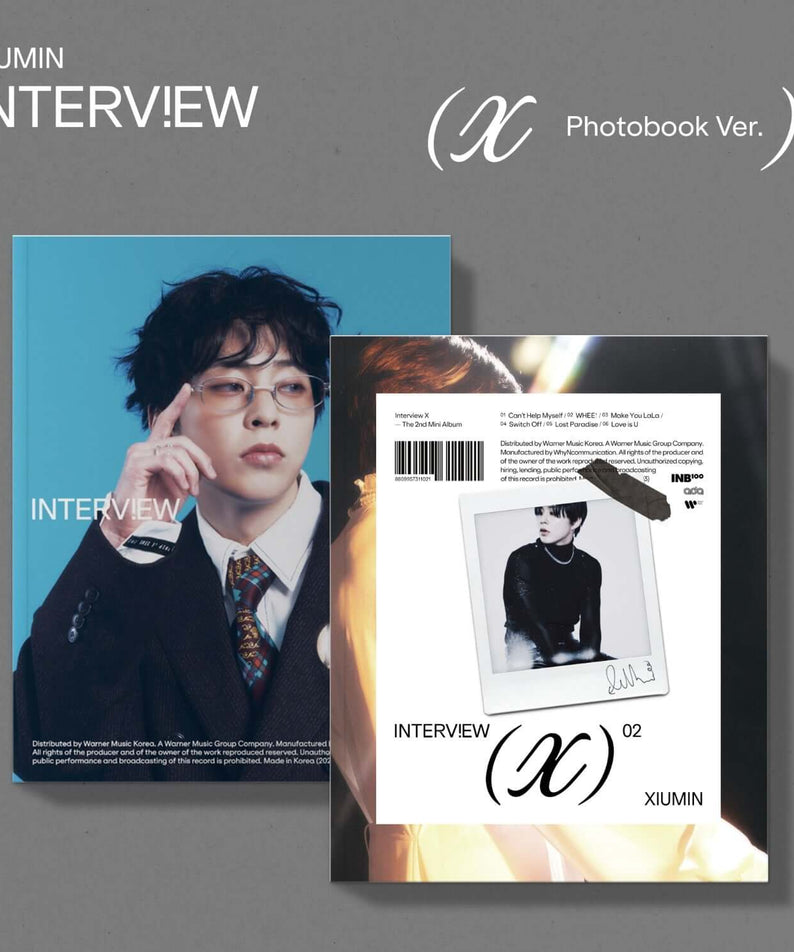 XIUMIN - Interview X [Photobook Ver.] (XIU VER., MIN VER.) (Random) - Album Kpop : photobook bleu et noir, studio, couvertures.