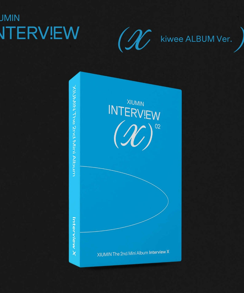 XIUMIN - Interview X [kiwee ALBUM Ver.] (Platform album) - Album Kpop, pochette bleu sur fond noir, visuel éditorial.