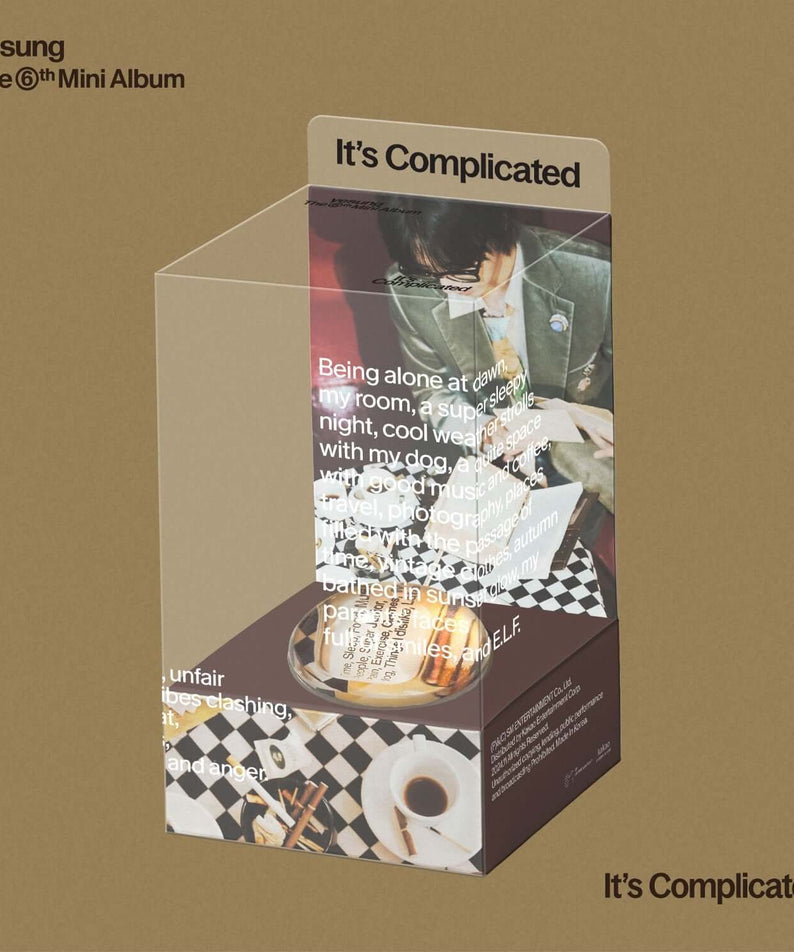 YESUNG - 6th Album [It’s Complicated] (Special Ver.)(Smart Album) - Album Kpop : boîte du visuel sur fond beige
