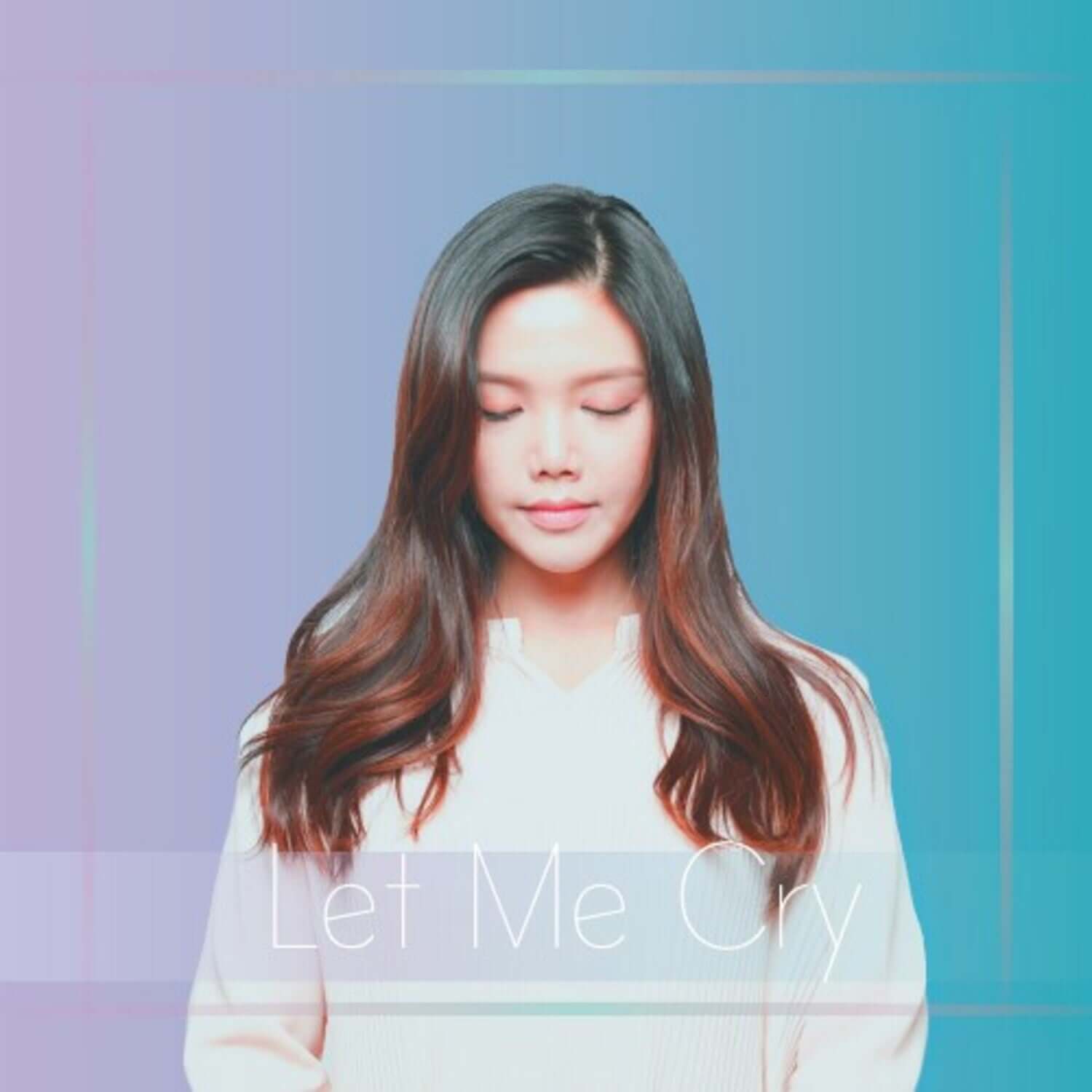 YU SARANG - [Let Me Cry] - Album Kpop : portrait de la chanteuse, ambiance pastel, texte “Let Me Cry” sur fond bleu
