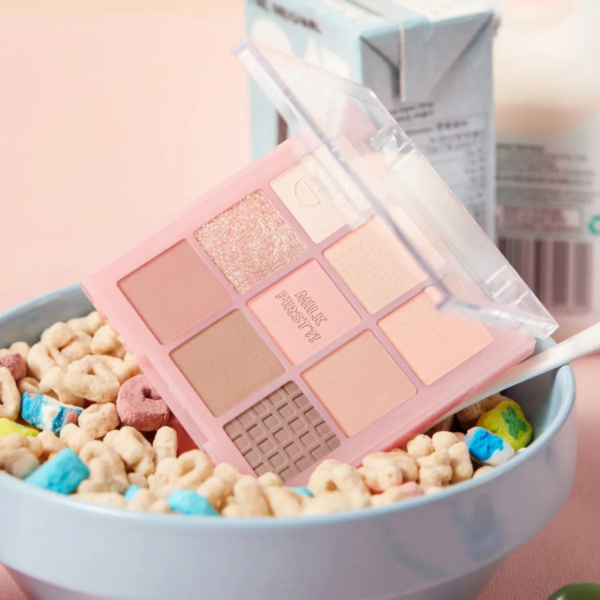 MILK TOUCH Tone On Shadow Palette