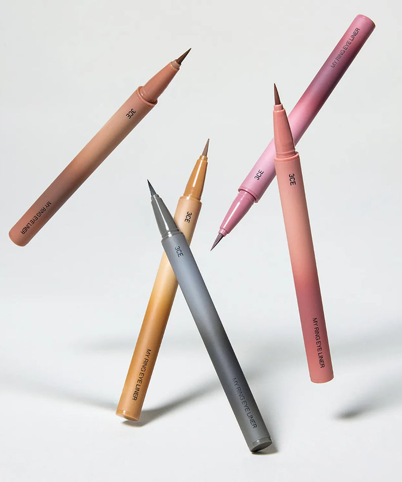 3CE  My Ring Eyeliner Duo, crayons pour les yeux de la marque 3CE, sur fond clair, duo d’eyeliners en visuel produit.