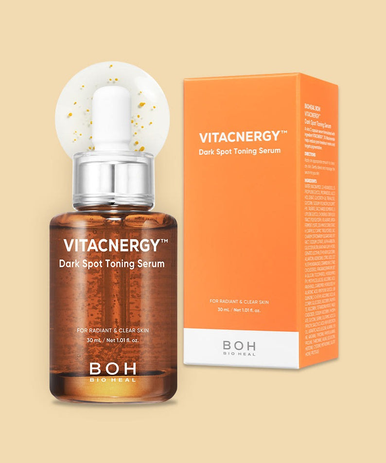 BIO HEAL BOH Vitacnergy Dark Spot Toning Serum avec boîte de produit sur fond beige