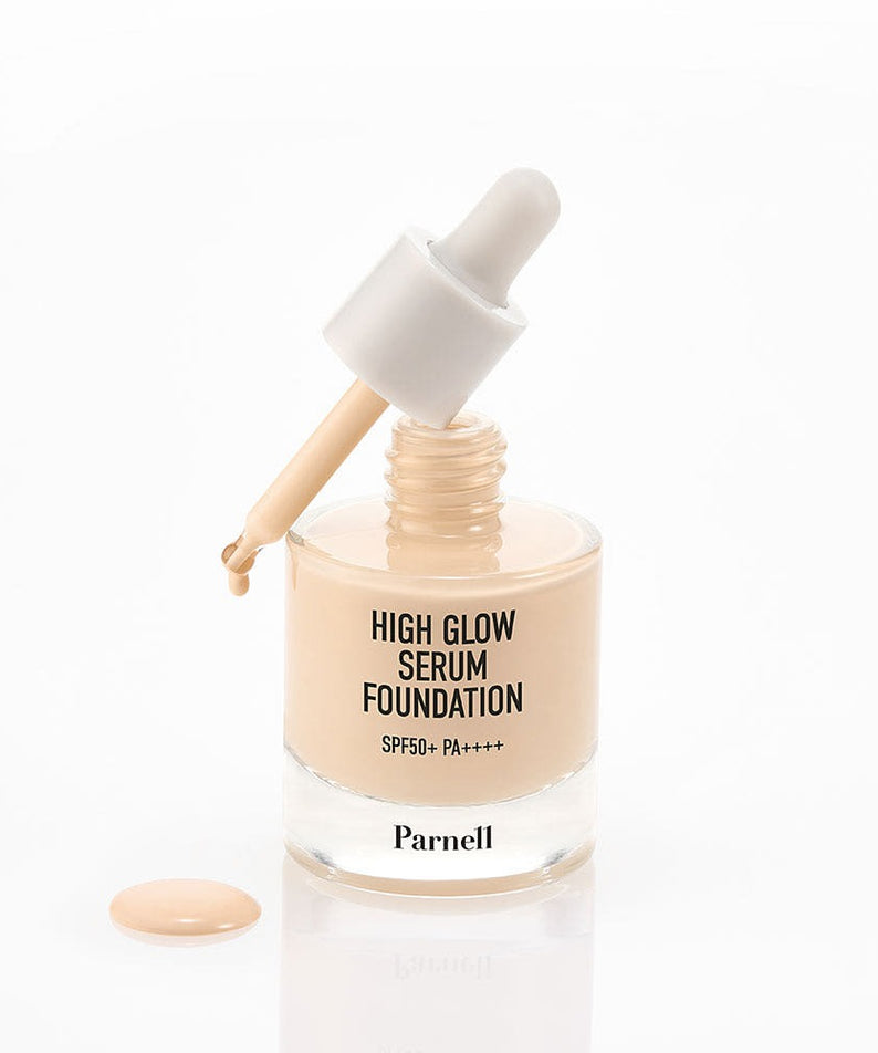 Flacon de PARNELL High Glow Serum Foundation 30ml ouvert, avec pipette et goutte de fond de teint sur fond blanc.