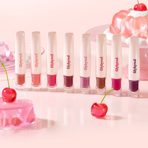 LILYBYRED Tangle Jelly Balm : pack de baumes jelly roses et rouges en tubes, décor cerises, fond pastel