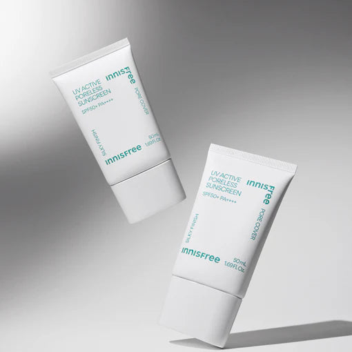 INNISFREE UV Active Poreless Sunscreen 50ml d’Innisfree, tube blanc sur fond clair, image produit en studio.