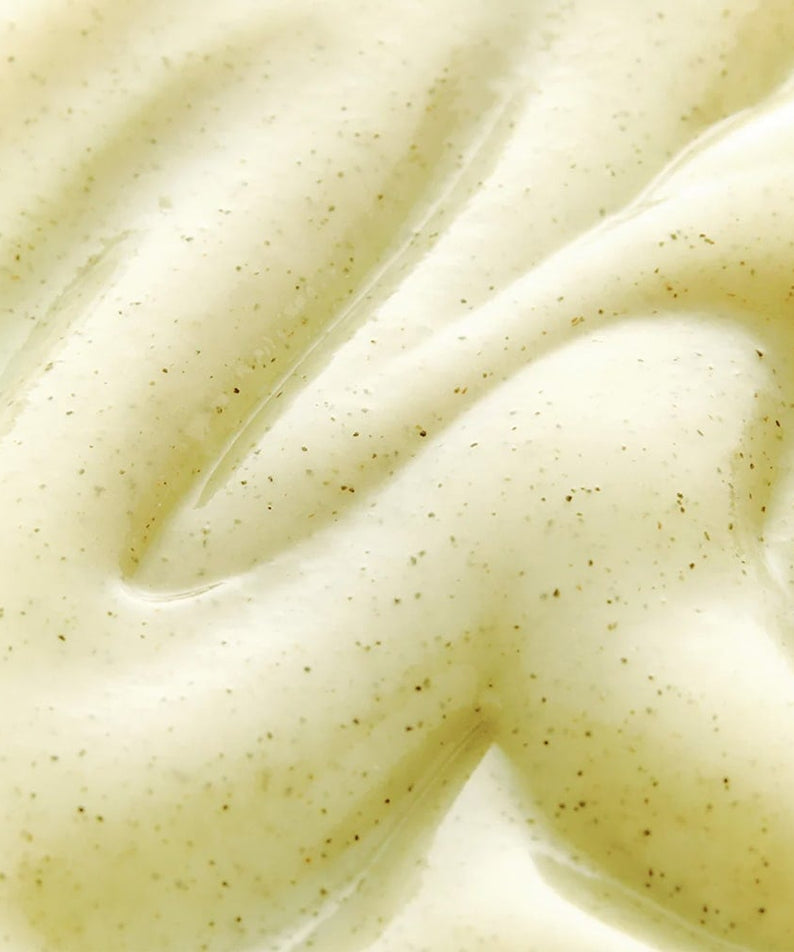 Texture de SKIN1004 Madagascar Centella Tea-trica Mild Peeling Gel 125ml, gel exfoliant doux pour une peau éclatante et fraîche.